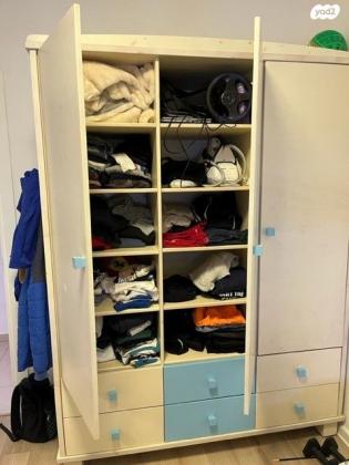 ארון בגדים איכותי 3 דלתות מעץ מלא