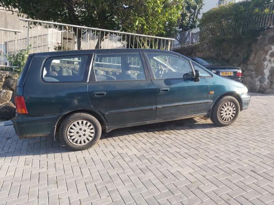 הונדה שאטל (1997)