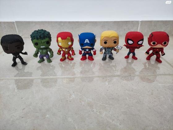 בובות פנקו הנוקמים ופלאשהבובות הינן