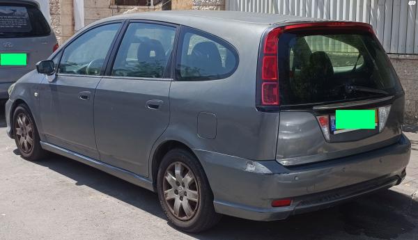 הונדה סטרים (2004)