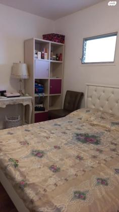 עליזה יאנסן 812 (שז"ר)