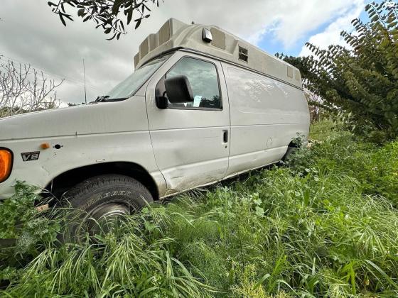 פורד אקונוליין ארוך (2002)