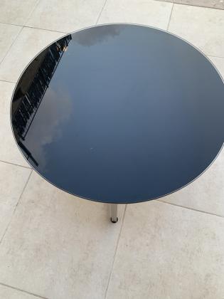 שולחן זכוכית שחור יפה לסלון