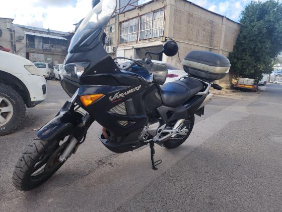 הונדה ואראדרו 1000 (2006)