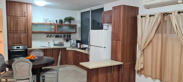 אחד העם 37 (מרכז העיר)