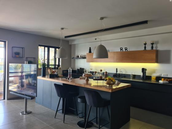 עליזה בגין 2 (בנות חיל)