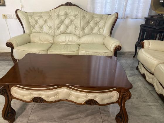 סלון איטלקי עור אמיתי וינט'ג