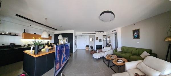 עליזה בגין 2 (בנות חיל)