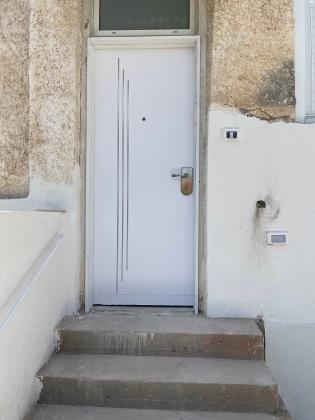 מנחם בן יהודה 18 (מילצ'ן;שעריים)