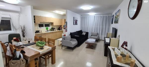 מורדי הגטאות 7 (נווה אלון)