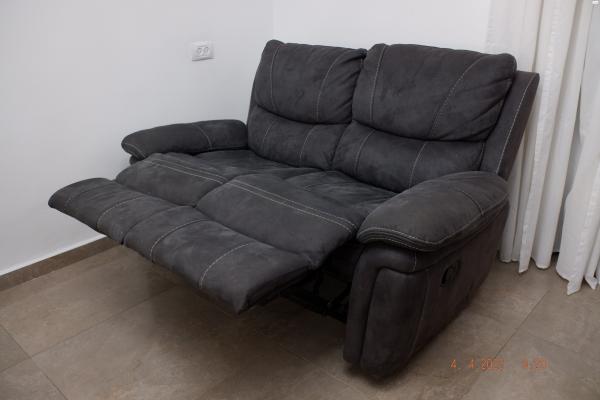 ספה ריקליינר ב 2 המושבים,