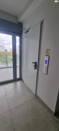 שרה אהרונסון 40 (אזור הבילויים)