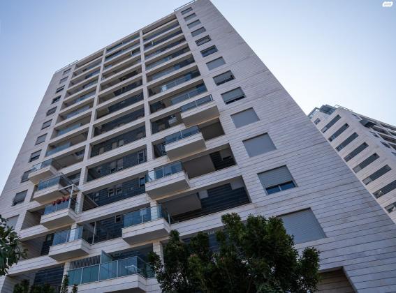 דרך מנחם בגין 69 (הדר גנים;גני הדר)