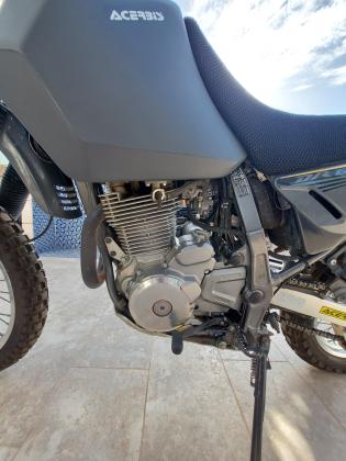 סוזוקי DR650R/RE/SE (2016)