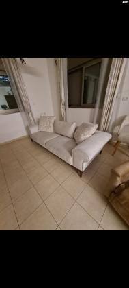 סלון בד יוקרתי של חברת