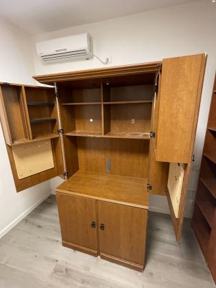 עמדת עבודה משרדית נפתחת לרווחה