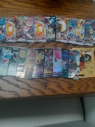 קלפי פוקימון נדירים ואני ילד