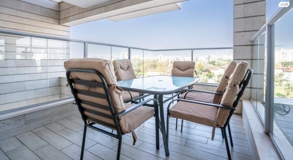 דרך מנחם בגין 69 (הדר גנים;גני הדר)