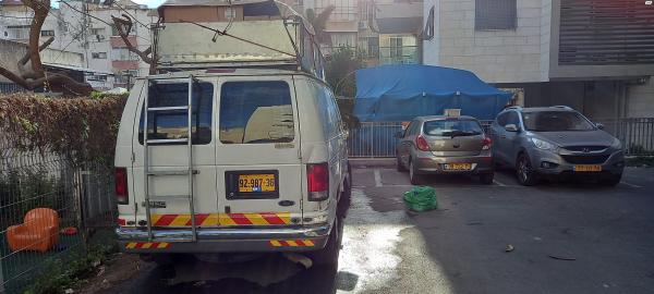 פורד אקונוליין קצר (2002)