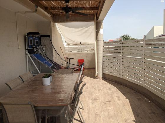 רבקה גובר 6 (לב הפארק)