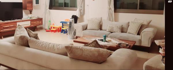 סלון בד יוקרתי של חברת