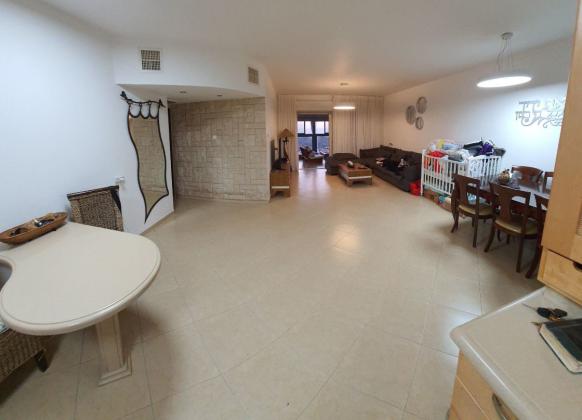 עגנון ש"י 30 (נווה ים)