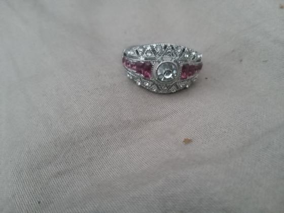 טבעות יפות מחיר לאחת