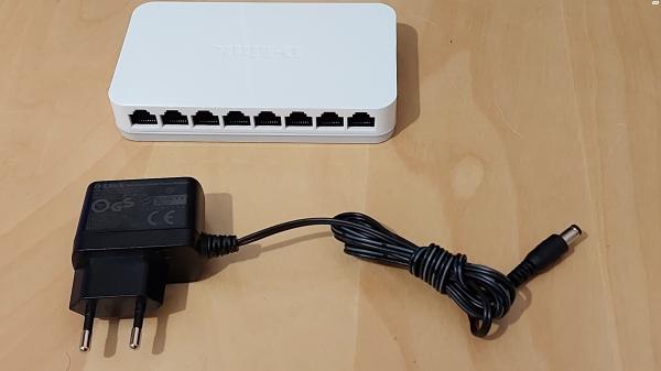 D Link DGS 1008A Switch