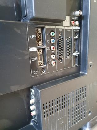 טלוויזיה שטוחה 32 אינצ, (לא