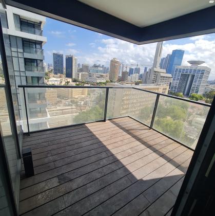 ליאונרדו דה וינצ'י 12 (הקריה)