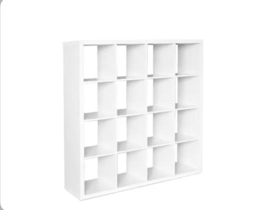 כוורת איחסון בצבע לבן בעלת