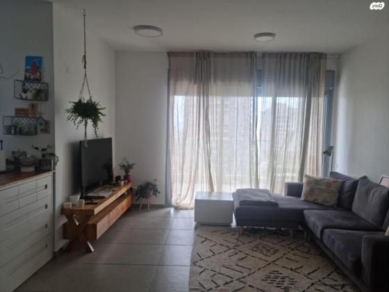 ישורון 56 (שרת)