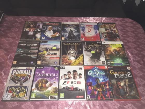אני מוכר אוסף משחקי מחשב ישנים