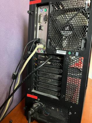 מפרט המחשב:מעבד Intel(R) Core(TM) i7