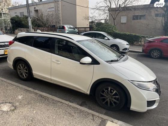 הונדה סיוויק סטיישן Tourer Comfort אוט' 1.8 (142 כ"ס) בנזין 2017 למכירה בחיפה
