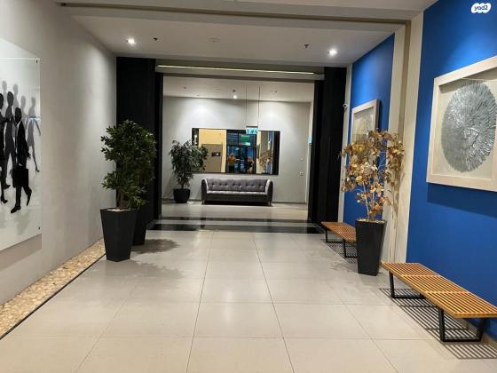 יונתן רטוש 1 (פסגות אפק)