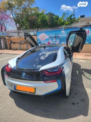 ב.מ.וו i8 4X4 Luxury קופה הייבריד אוט' 1.5 (362 כ"ס) היברידי חשמל / בנזין 2018 למכירה בראשון לציון