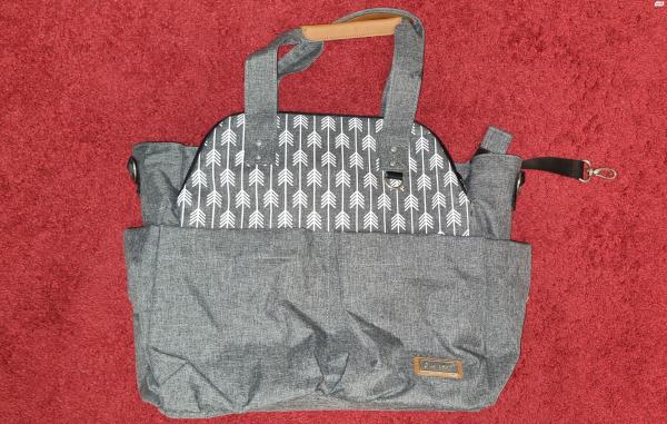 תיק החתלה חדש לגמרי