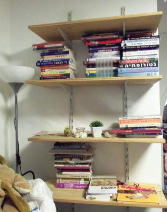 2 ספריות מדפים מודולריים (קביעת