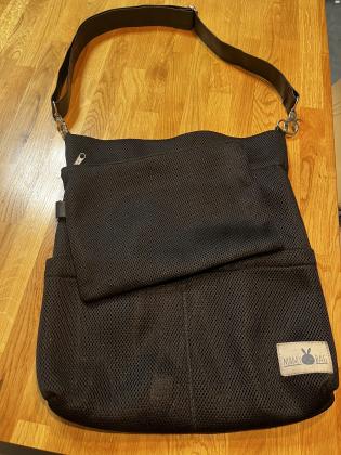 תיק עגלה עם נרתיק החתלה