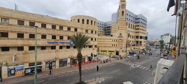 אהרונוביץ' 27 (שכון ה')