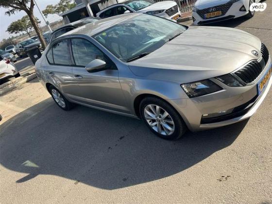 סקודה אוקטביה Ambition אוט' 1.5 (150 כ''ס) בנזין 2019 למכירה ב