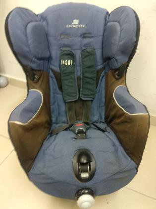 כסא לרכב לתינוק