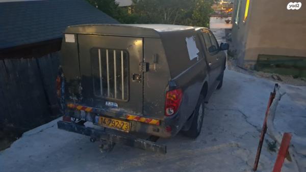 מיצובישי L200 האנטר 4X4 4X4 GLX דאבל קבינה אוט' דיזל 2.5 (136 כ''ס)[10-15] דיזל 2010 למכירה בתל קציר