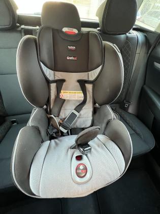 שני כסאות בטיחות Marathon ClickTight