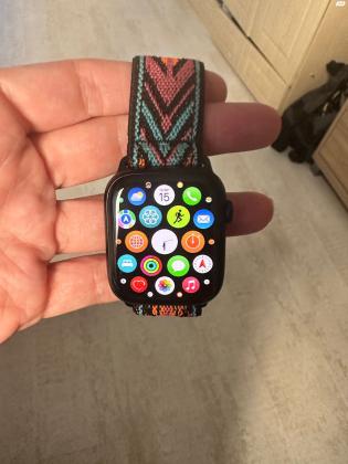 אפל ווטש שחור סדרה 8, 45 מ"מ