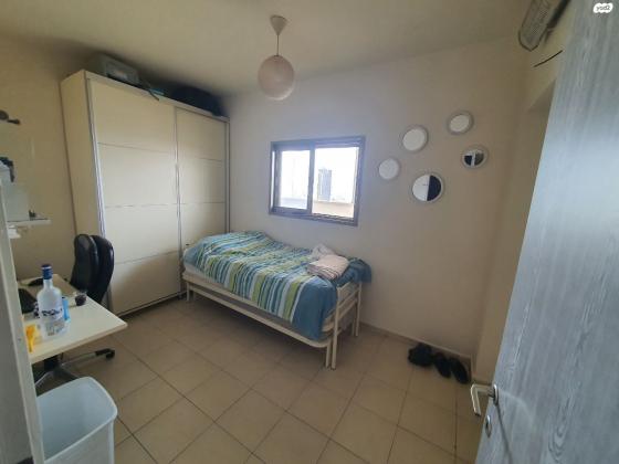 הרב שר 7 (גבעת רוקח)