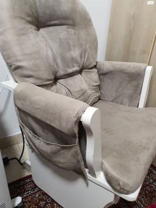 כורסת הנקה במצב מעולה! מחיר גמיש טיפה