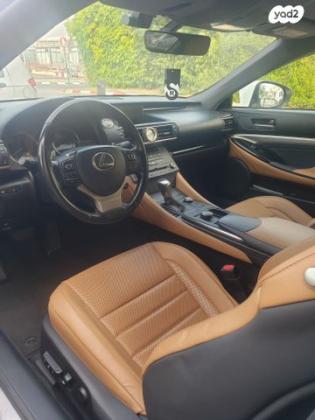 לקסוס RC RC200T Luxury קופה אוט' 2.0 (245 כ"ס) בנזין 2017 למכירה בתל אביב יפו