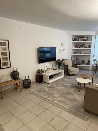 מינץ 12 (הדר יוסף)